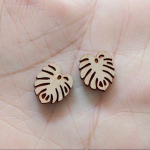Qty (4) Laser Cut Wooden Monstera Leaf Earring Jewelry Making Supply NIP